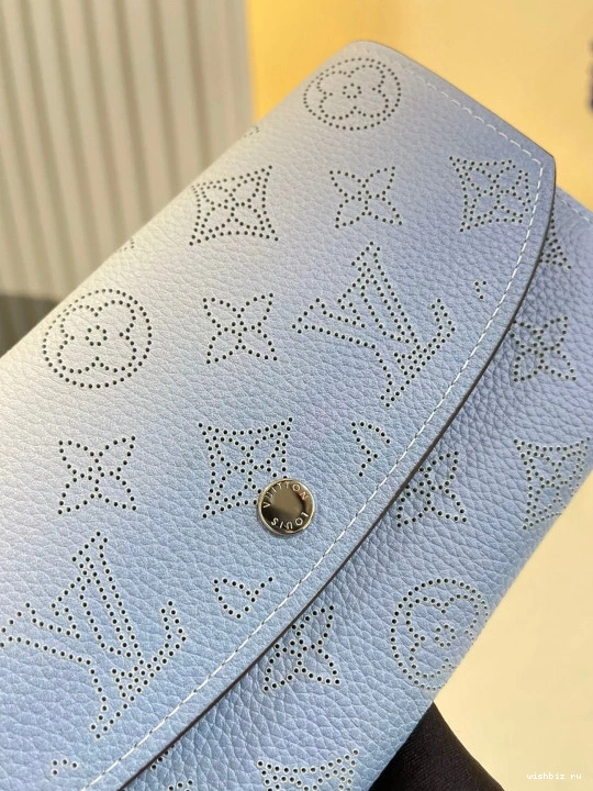 WIS LOUIS IRIS VUITTON WALLET 0102